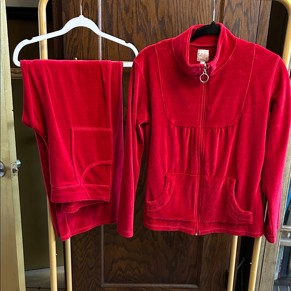 Calispia Red/fushia Velour Two-Piece Lounge Set NWOT